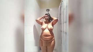 BBW Desi Girl Bathing Nude